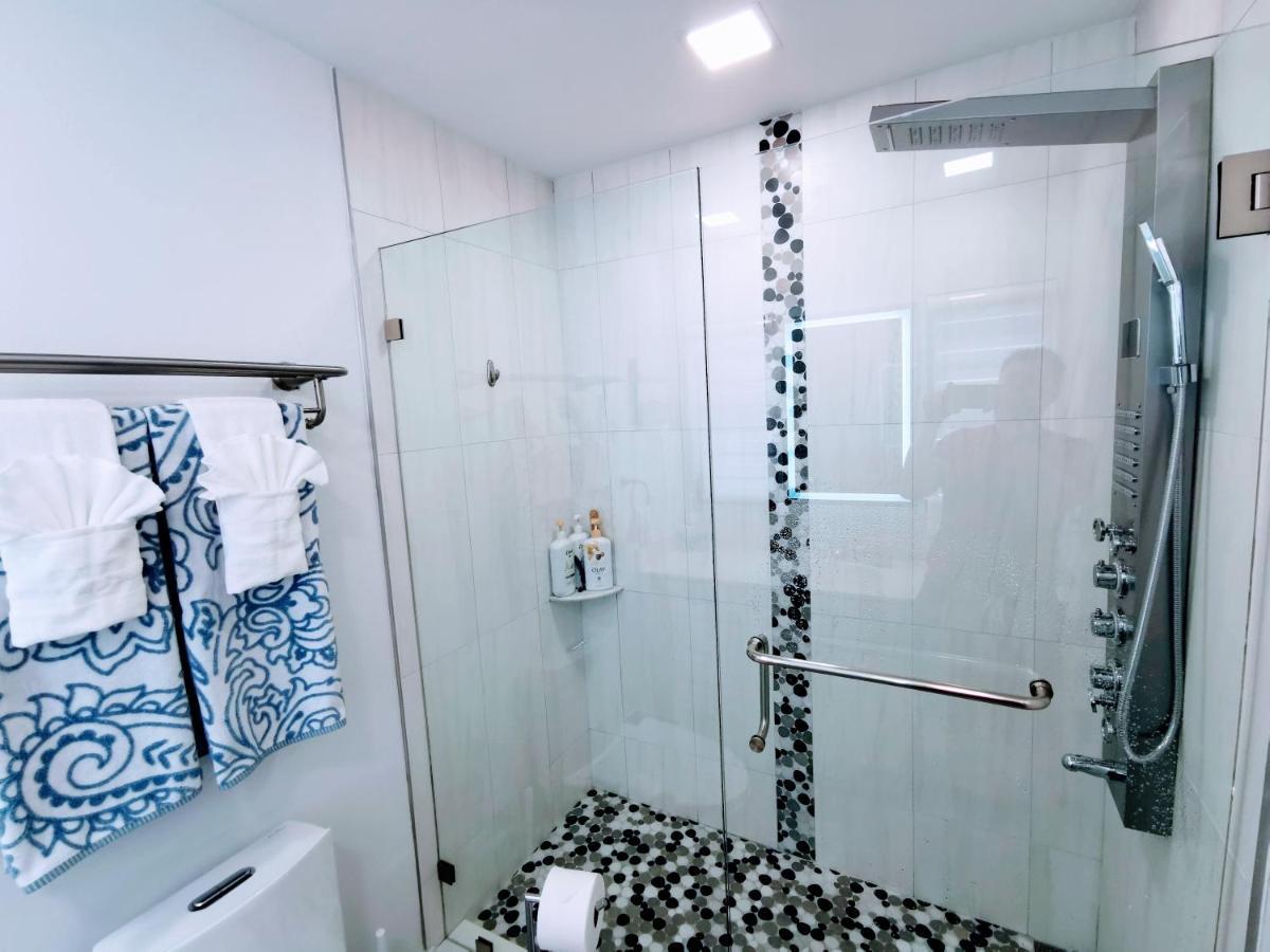 Luxury 3Bd House, Siesta Key Beach サラソータ エクステリア 写真