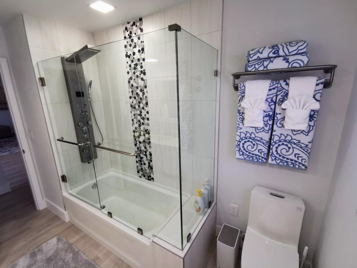Luxury 3Bd House, Siesta Key Beach サラソータ エクステリア 写真