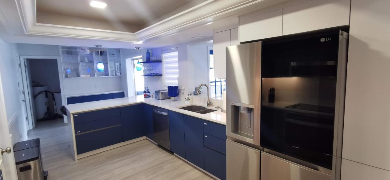 Luxury 3Bd House, Siesta Key Beach サラソータ エクステリア 写真
